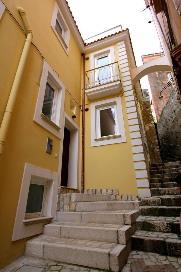 Il Viaggiatore Gaeta Medievale B&B Exteriér fotografie
